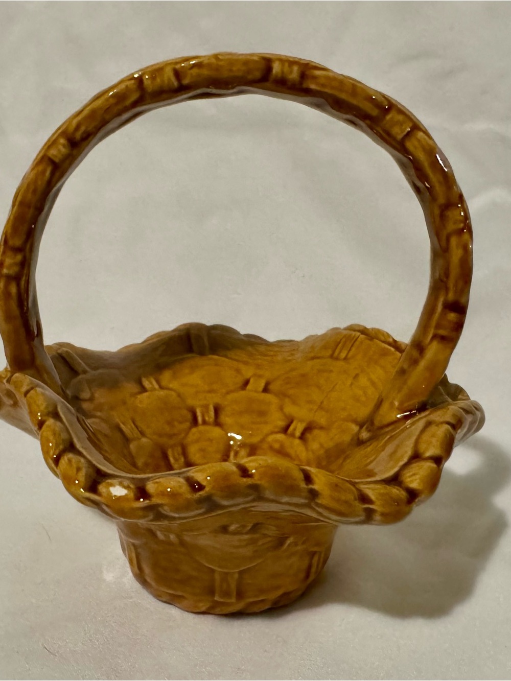 Glazed Ceramic Basket Accent in Amber small trinket ring dish basket